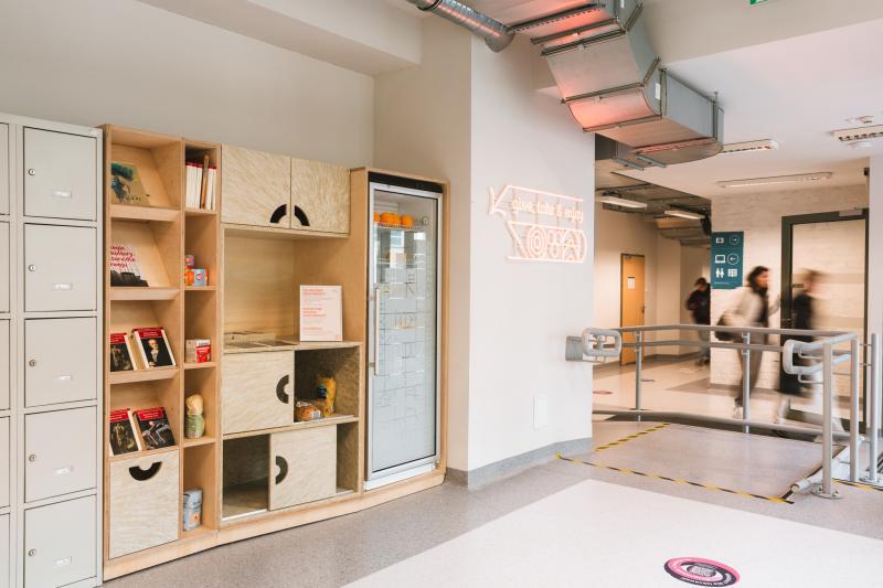 Food Sharing Corner at USWPS in Warsaw