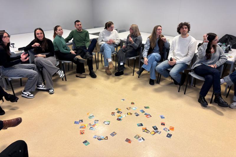 Students sit in a circle during a Skills for a Future workshop at USWPS in Poznań
